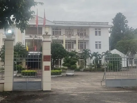 Chỉ đạo kiểm điểm, xử lý trách nhiệm hai cựu lãnh đạo huyện