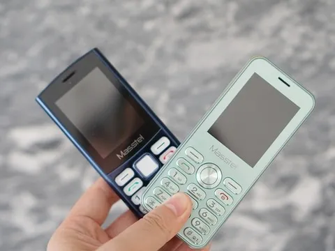 Bộ đôi điện thoại phổ thông trang bị 4G, pin 10 ngày giá từ 700.000 đồng