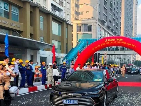 Thông xe hầm chui Lê Văn Lương, xoá điểm đen ùn tắc giao thông