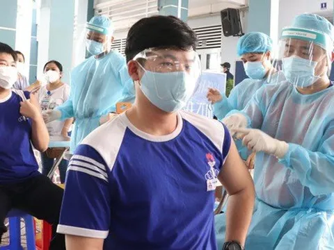 Vụ tìm 579 nhân viên y tế không cho con tiêm vắc xin: Là công việc nội bộ?