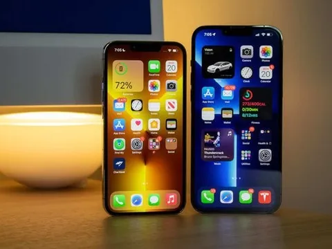 iPhone 13 Pro Max, Galaxy Z Fold3, iPhone 12... đồng loạt rớt giá mạnh