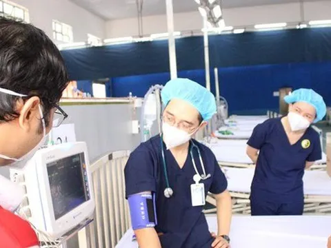 Chênh lệch thu nhập lớn phá vỡ sự công bằng giữa nhân viên y tế