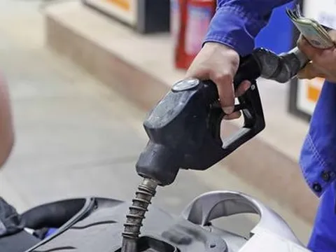 Tăng mức chi phí vận chuyển xăng dầu từ 11/10