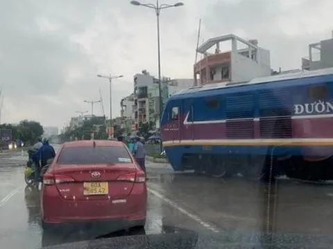 Làm rõ sự cố tàu hỏa về ga Sài Gòn dừng khẩn cấp vì gác chắn chưa đóng