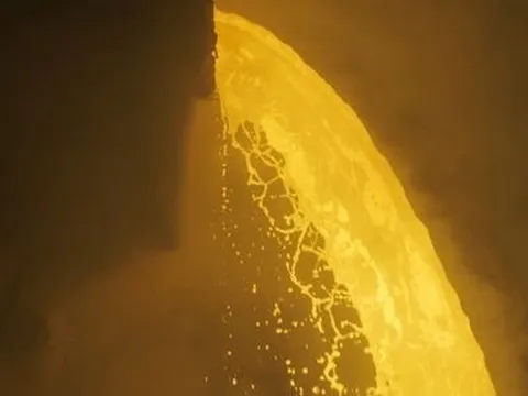 Số phận đối lập của các kim loại sản xuất xe điện, cùng tăng mạnh vào hồi đầu năm, vì sao giá lithium đang tăng tính bằng lần còn niken lại đang giảm hơn 1 nửa?