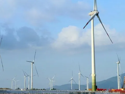 Yêu cầu EVN thực hiện đúng hợp đồng đã ký với Nhà máy điện mặt trời Trung Nam Thuận Nam