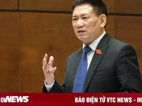 Xăng dầu khan hàng, khách chật vật mua: Bộ trưởng Tài chính lên tiếng