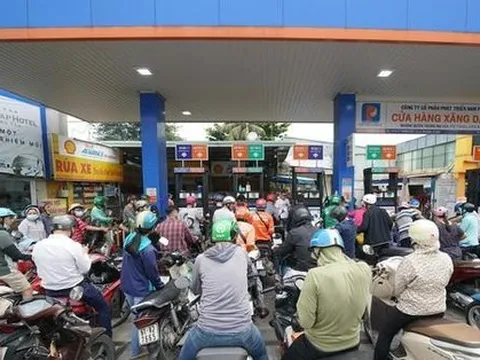 Đứt gãy nguồn cung lan rộng, Bộ Công Thương hỏa tốc triệu tập họp về xăng dầu