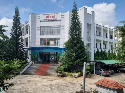 Kỷ luật cảnh cáo Giám đốc CDC Đắk Nông
