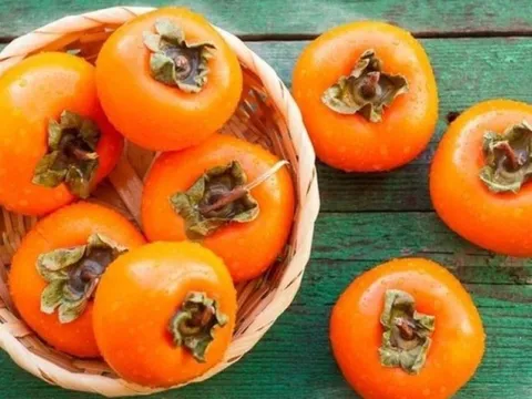 Chuyên gia chỉ ra những lưu ý khi ăn quả hồng