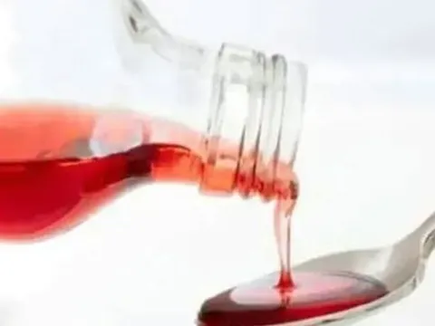 Indonesia điều tra siro ho gây tử vong