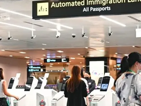 Giá vé máy bay tăng cao khắp châu Á