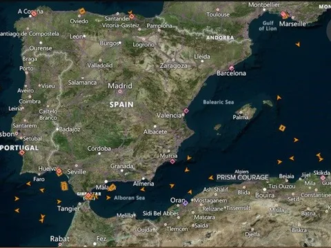 Hàng chục tàu chở LNG bị mắc kẹt ngoài khơi châu Âu