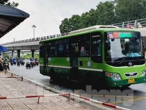 TPHCM thí điểm nhà đỗ xe cao tầng, thêm 2 tuyến xe buýt ở sân bay Tân Sơn Nhất