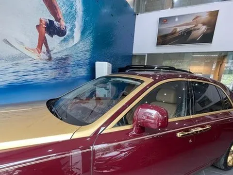 Lộ diện siêu xe Rolls-Royce dát vàng của ông Trịnh Văn Quyết trước giờ đấu giá