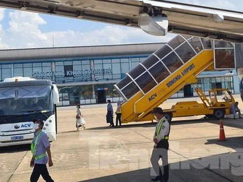 Đóng cửa sân bay Đồng Hới do ảnh hưởng bão số 6