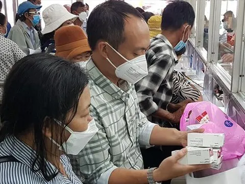 TPHCM: Vẫn lo y bác sỹ nghỉ việc vì lương thấp