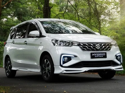 Pin Suzuki Ertiga Hybrid giá chỉ 29,9 triệu đồng, rẻ bằng 1/3 trên Corolla Cross: Vì sao?
