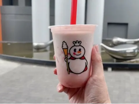 Giải mã thương hiệu trà sữa top 1 tại Trung Quốc có giá chỉ 1 USD, lan nhanh sang các quốc gia từ Á đến Âu và không còn xa lạ gì với tín đồ trà sữa tại Việt Nam