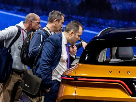 Tái xuất Paris Motor Show, VinFast "chiếm sóng" truyền thông châu Âu