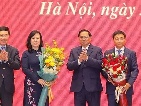 Trao quyết định bổ nhiệm Bộ trưởng Bộ Y tế và Giao thông vận tải