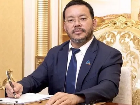 Ông Lương Trí Thìn miệt mài "đỡ giá" cổ phiếu DXG trước đà giảm sâu