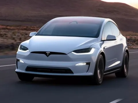Ít nhất 10 tai nạn chết người vừa được báo cáo có liên quan đến xe tự lái của Tesla