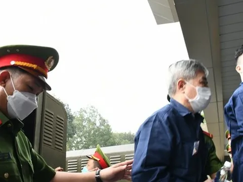 Hình ảnh phiên tòa xét xử vụ buôn lậu xăng dầu lớn nhất Đồng Nai