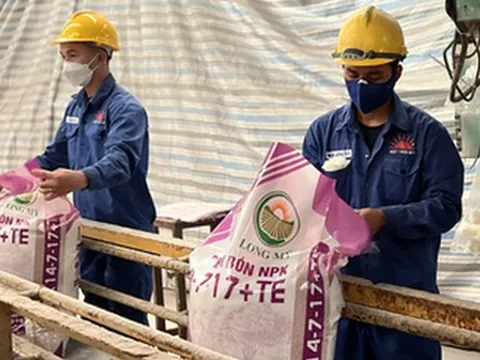 Vì sao Việt Nam bỗng vọt lên trong xuất khẩu phân bón?