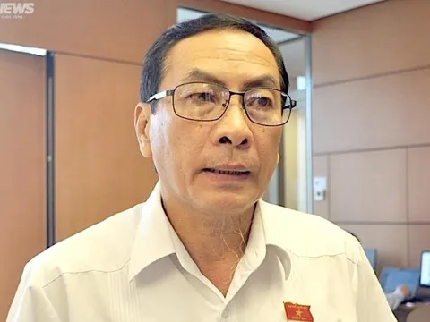 ĐBQH đề xuất quy định bảng lương riêng cho nhân viên y tế, giáo viên