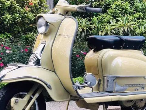 Xe máy đời cổ hàng 'độc' ở Hà Nội