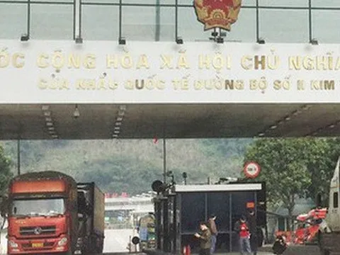 Gần 70 tấn sầu riêng xuất khẩu chính ngạch sang Trung Quốc qua cửa khẩu Lào Cai