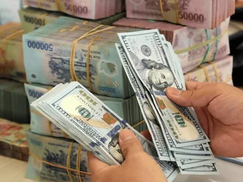 Thu ngân sách nhà nước tiếp tục tăng mạnh, chính thức vượt dự toán cả năm