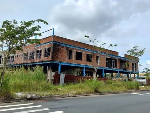 Dự án Phòng khám Đa khoa tư nhân Tp.Cà Mau chậm tiến độ do thiếu vốn