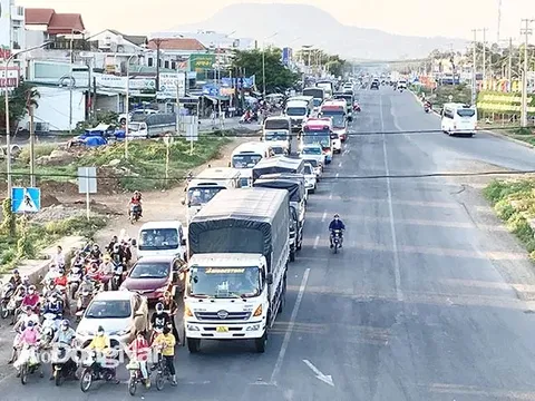 Làm 2 tuyến đường song hành Quốc lộ 20 qua thị trấn Dầu Giây