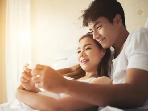 Những “sát thủ” lớn nhất hủy hoại chuyện gối chăn của các cặp đôi