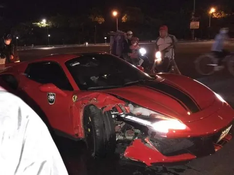 Lại thêm một mẫu Ferrari 488 gây tai nạn tại Hà Nội