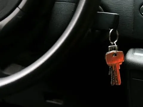 Thiếu chất bán dẫn, ô tô Toyota quay về dùng khoá chìa thay vì khoá điện tử