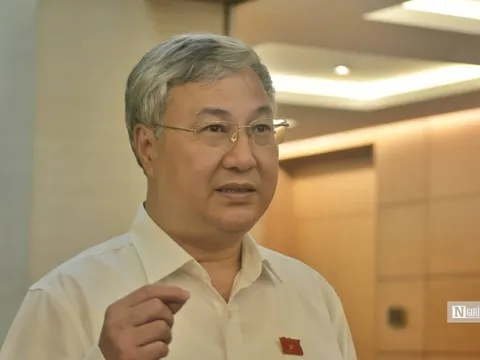 Điều hành xăng dầu không thể “đùn đẩy cho bộ này bộ kia”