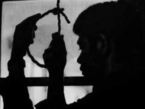 Hiệu trưởng trường tiểu học huyện Bảo Lâm chết trong tư thế treo cổ