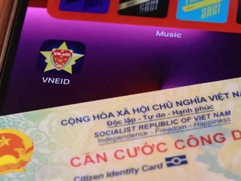 Từ 20/10, người dân có thể xuất trình tài khoản định danh điện tử thay CCCD gắn chip