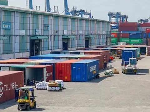 Kinh tế phục hồi mạnh mẽ