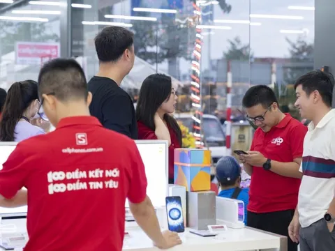 CellphoneS ưu đãi giảm đến 50% mừng 100 cửa hàng toàn quốc