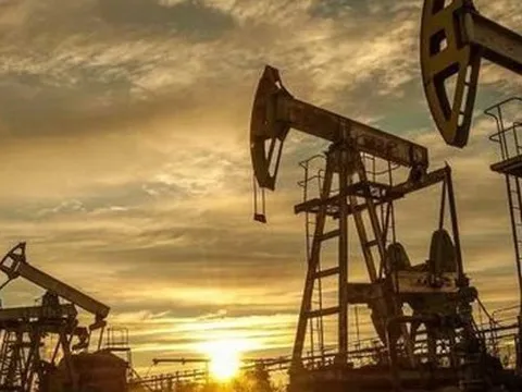 IMF dự báo: Vùng Vịnh sẽ kiếm được 1.000 tỷ USD từ dầu mỏ chỉ trong 5 năm