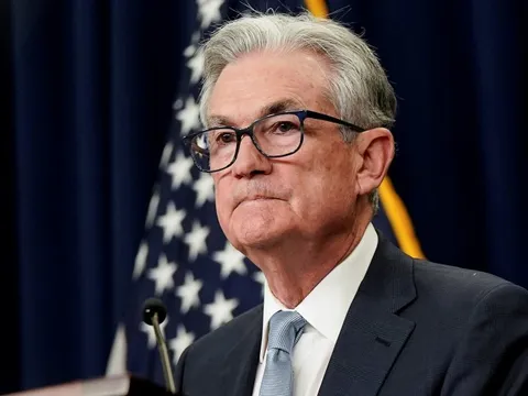 FED dự định giảm tốc tăng lãi suất, giá USD giảm