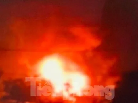 Cháy lớn tại nhà máy nhựa thông ở huyện biên giới Lộc Bình, Lạng Sơn