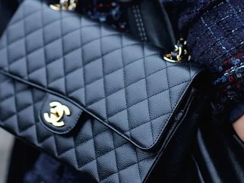 Túi xách hàng 'Auth': khoản đầu tư sinh lời hơn cả mua đất khiến các chị em lao theo