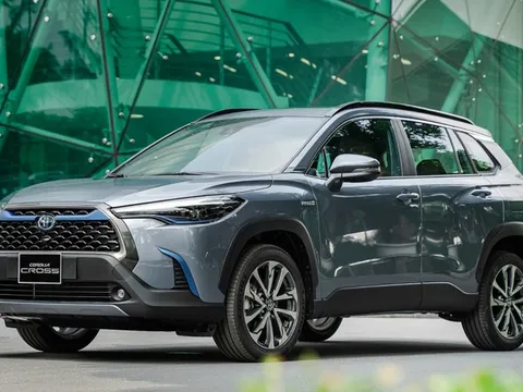 Xe có cả động cơ xăng và động cơ điện là xe xăng hay xe điện?