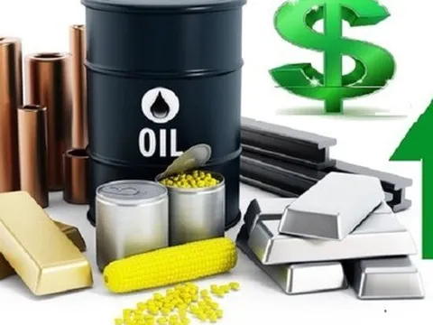 Thị trường ngày 5/11: Giá dầu tăng 5%, vàng tăng 3%, khí đốt, quặng sát cũng tăng mạnh