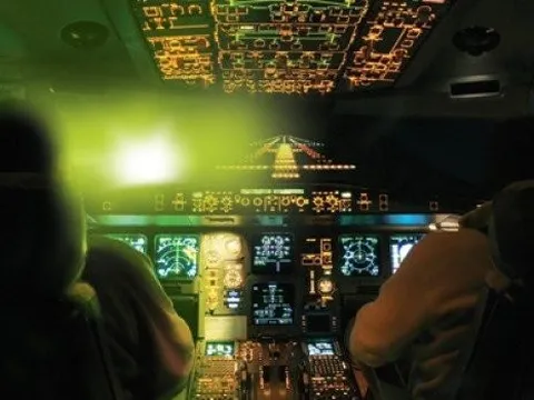 Nhiều vụ uy hiếp an toàn hàng không tại khu vực miền Nam